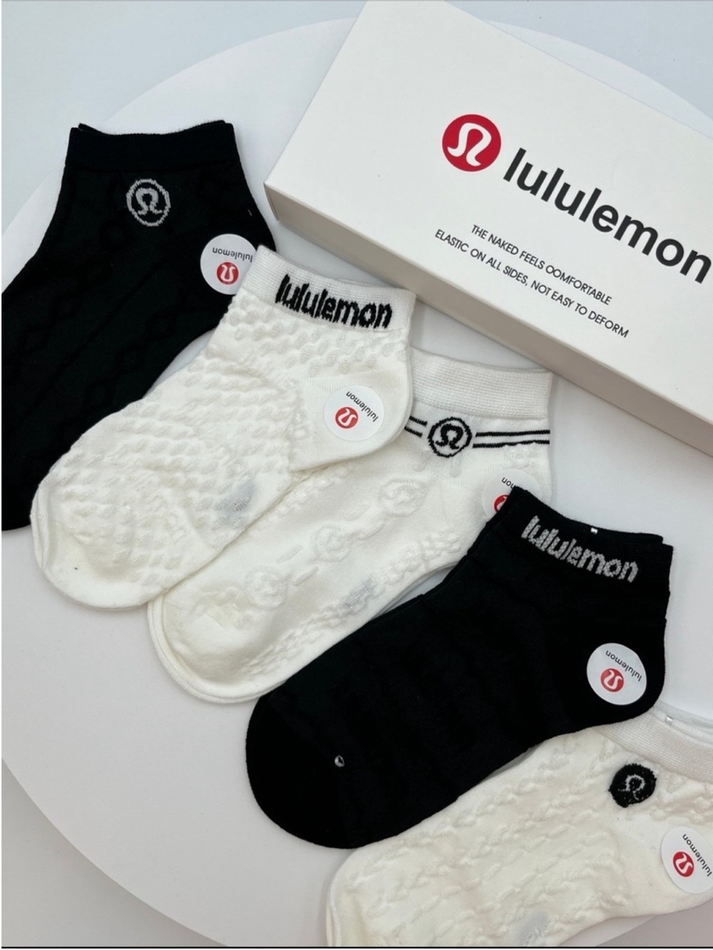 lululemon athletica Women's Low-Cut Sock 5 Pair Pack - Black & White